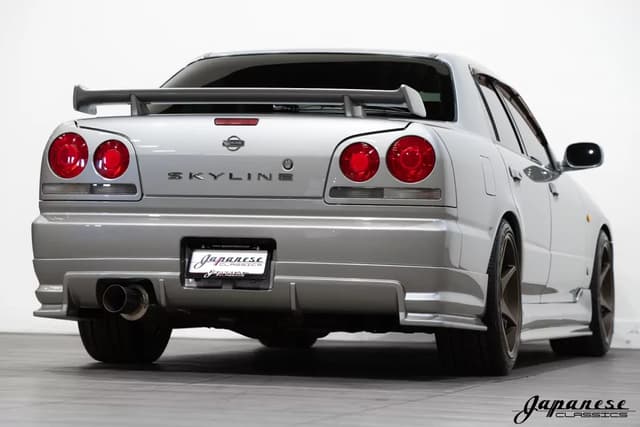 1998 Nissan Skyline JDM car for sale — photo 8 of 25