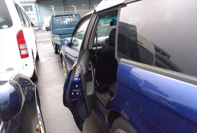 2001 Subaru Legacy JDM car for sale — photo 13 of 18