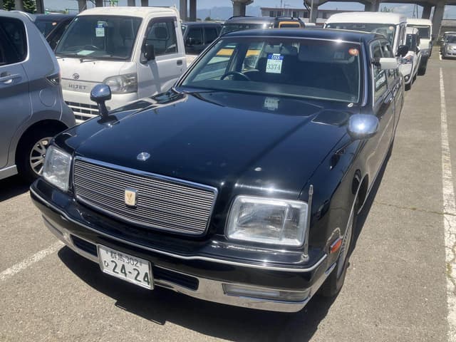 2001 Toyota Century JDM car for sale — photo 2 of 10
