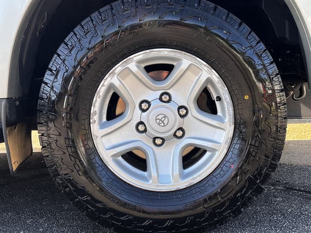 2001 Toyota Land Cruiser JDM car for sale — photo 11 of 25