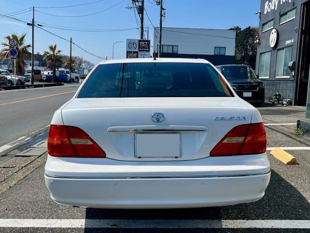 2001 Toyota Celsior JDM car for sale — photo 5 of 25