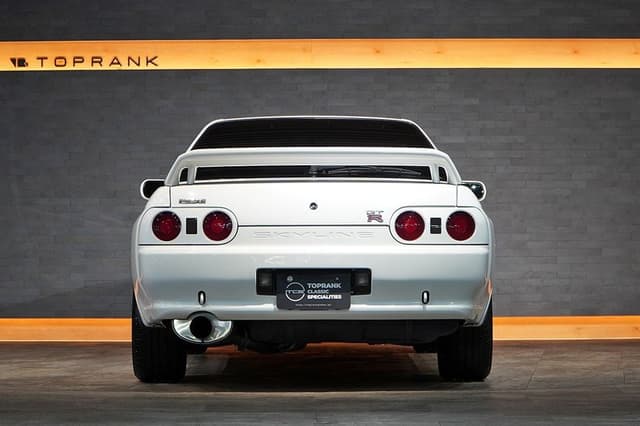 1993 Nissan Skyline JDM car for sale — photo 7 of 25