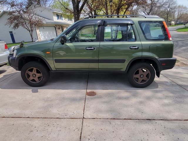 1997 Honda CR-V JDM car for sale — photo 10 of 11