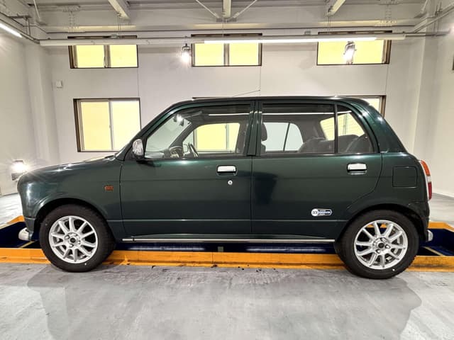 2001 Daihatsu Mira JDM car for sale — photo 3 of 25