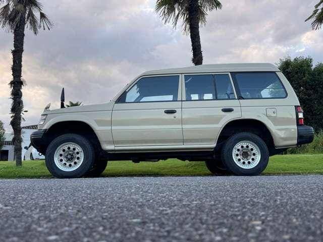 1994 Mitsubishi Pajero JDM car for sale — photo 20 of 20