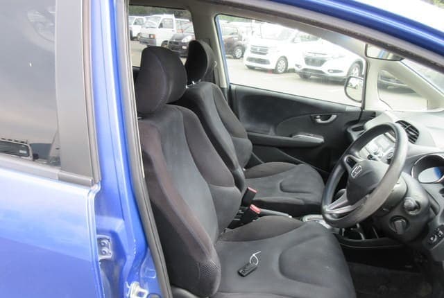 2011 Honda Fit JDM car for sale — photo 25 of 25