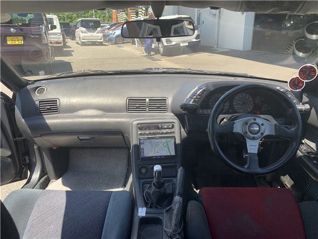 1991 Nissan Skyline JDM car for sale — photo 15 of 25