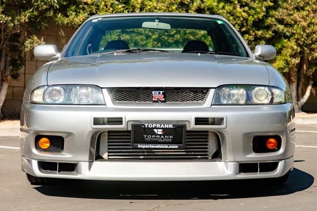 1997 Nissan Skyline JDM car for sale — photo 4 of 25