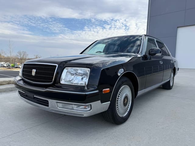 2000 Toyota Century JDM car for sale — photo 10 of 14