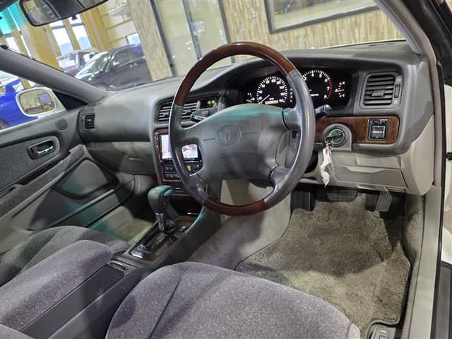 1999 Toyota Mark II JDM car for sale — photo 18 of 25