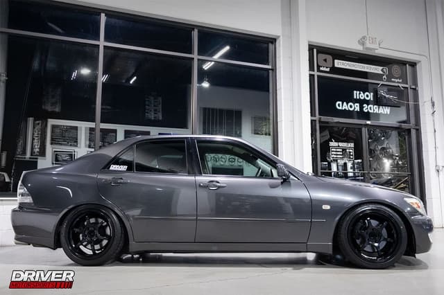 1999 Toyota Altezza JDM car for sale — photo 11 of 25