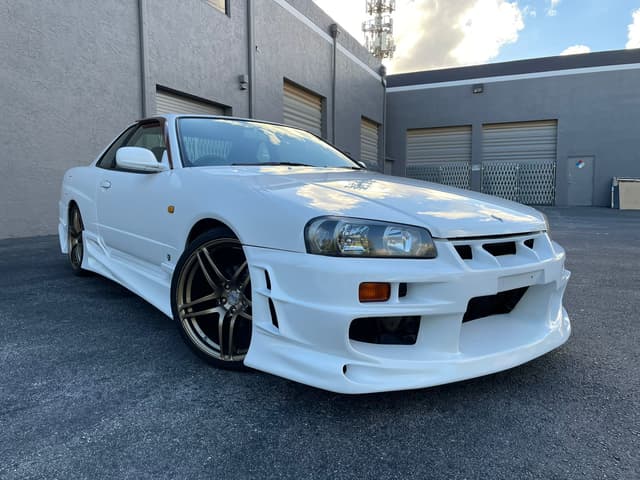 1998 Nissan Skyline JDM car for sale — photo 14 of 21
