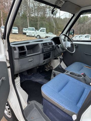 2000 Mitsubishi Minicab JDM car for sale — photo 15 of 25