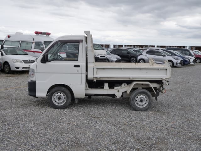 1999 Daihatsu Hijet JDM car for sale — photo 9 of 25