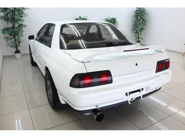1989 Nissan Skyline JDM car for sale — photo 4 of 16