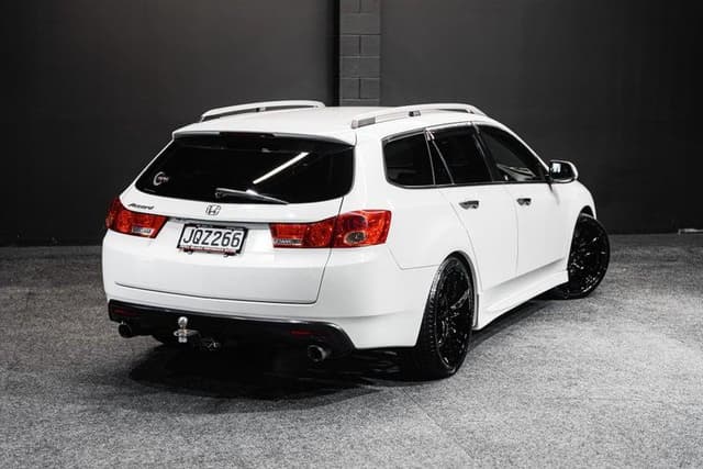 2010 Honda Accord JDM car for sale — photo 11 of 19