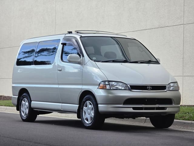 1996 Toyota Granvia JDM car for sale — photo 11 of 25