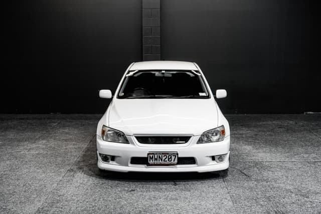 1999 Toyota Altezza JDM car for sale — photo 4 of 10