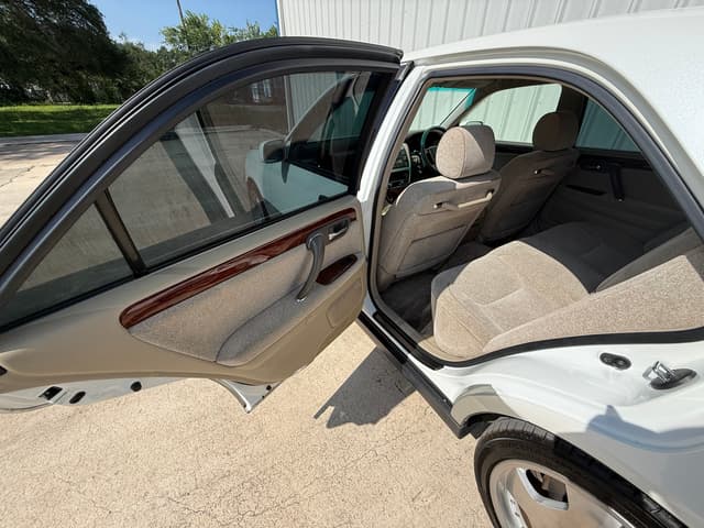 2000 Toyota Crown JDM car for sale — photo 13 of 22