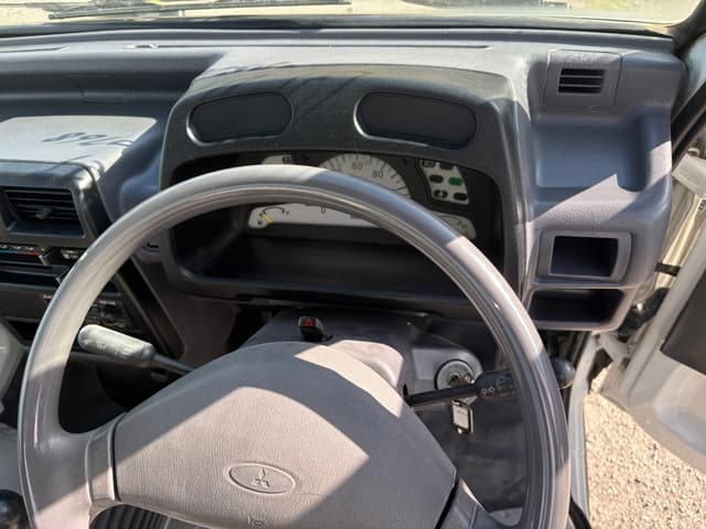 1997 Mitsubishi Minicab JDM car for sale — photo 22 of 25