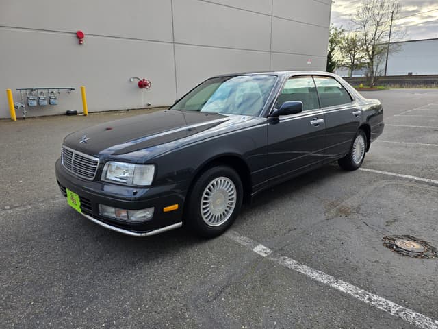 1999 Nissan Gloria JDM car for sale — photo 3 of 13