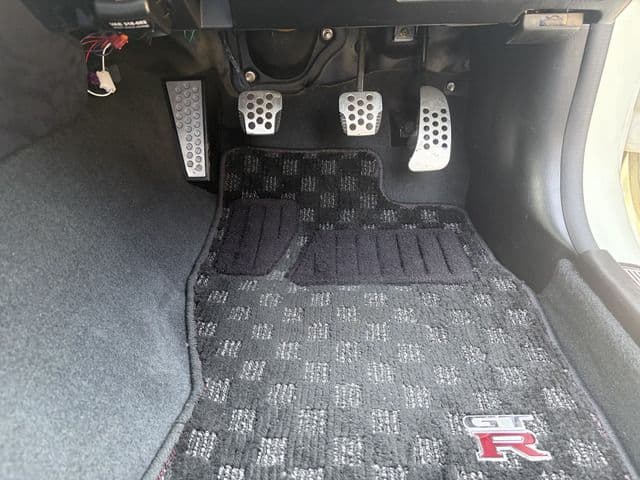 2002 Nissan Skyline JDM car for sale — photo 8 of 25