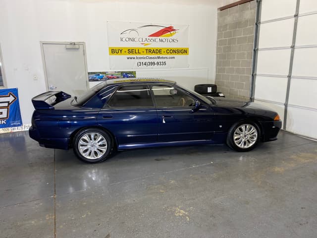 1990 Nissan Skyline JDM car for sale — photo 7 of 21