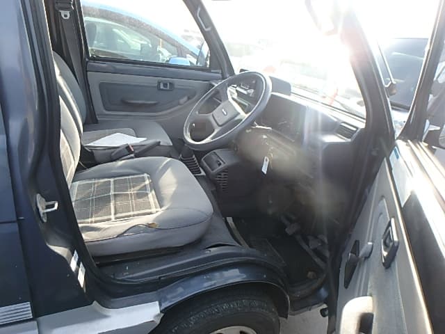 1991 Daihatsu Atrai JDM car for sale — photo 23 of 25