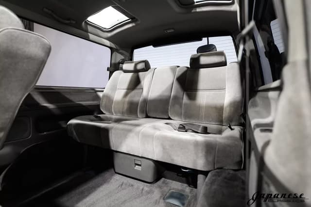 1995 Toyota HiAce JDM car for sale — photo 18 of 25