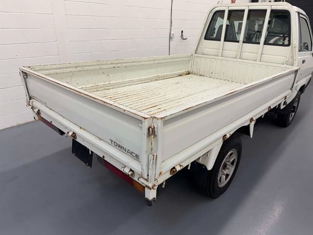 1996 Toyota Townace JDM car for sale — photo 8 of 25