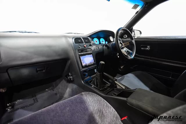 1993 Nissan Skyline JDM car for sale — photo 9 of 25