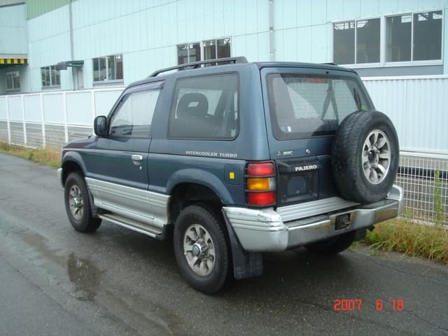 1991 Mitsubishi Pajero JDM car for sale — photo 2 of 5