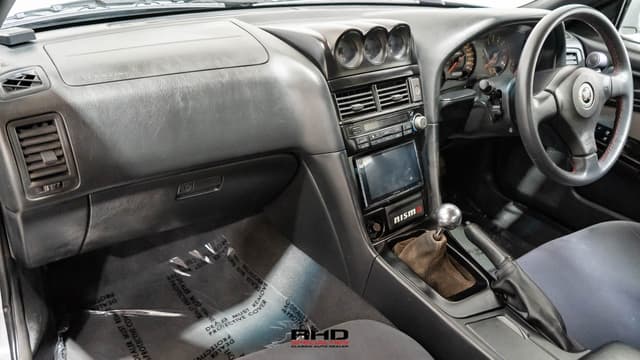 1998 Nissan Skyline JDM car for sale — photo 20 of 24