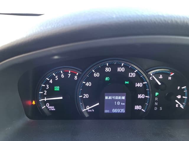 2010 Toyota Crown JDM car for sale — photo 9 of 13