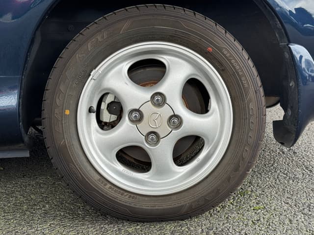 1998 Mazda Roadster (Eunos Roadster / MX-5) JDM car for sale — photo 23 of 25