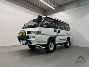 1991 Mitsubishi Delica JDM car for sale