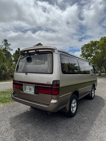 1994 Toyota HiAce JDM car for sale — photo 6 of 25
