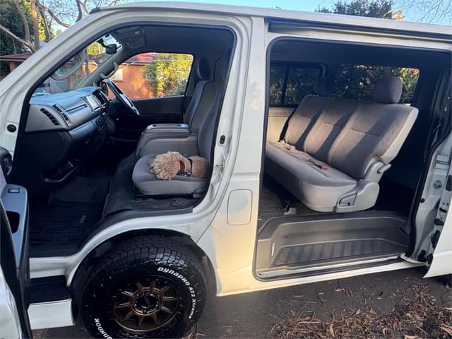 2008 Toyota HiAce JDM car for sale — photo 21 of 25