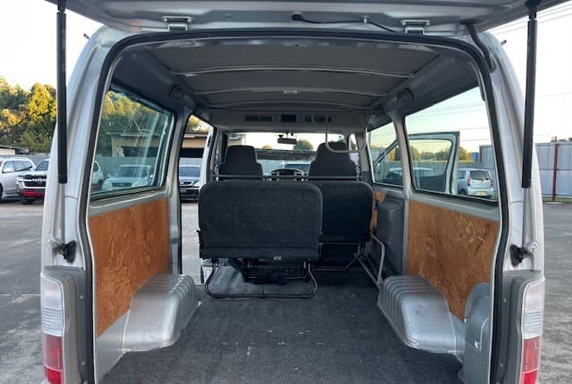 2012 Nissan Caravan JDM car for sale — photo 15 of 25