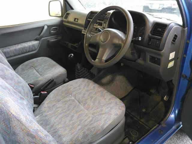 1999 Suzuki Jimny JDM car for sale — photo 2 of 9