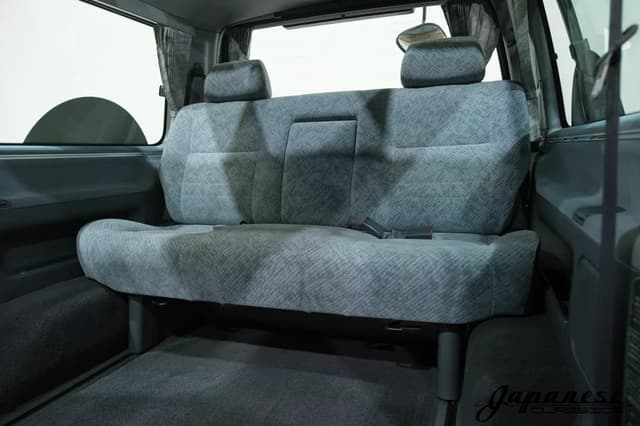 1998 Toyota HiAce JDM car for sale — photo 19 of 25