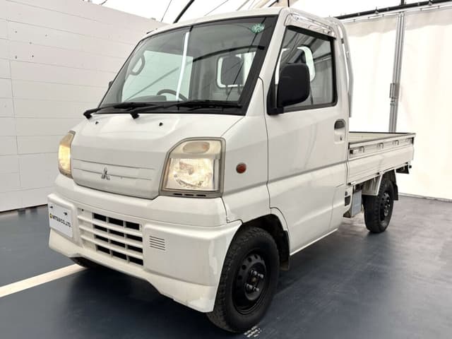 2000 Mitsubishi Minicab JDM car for sale — photo 2 of 25