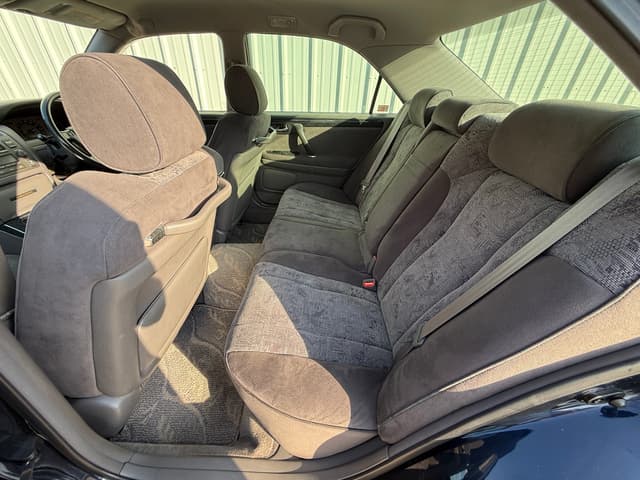 2000 Toyota Crown JDM car for sale — photo 14 of 22
