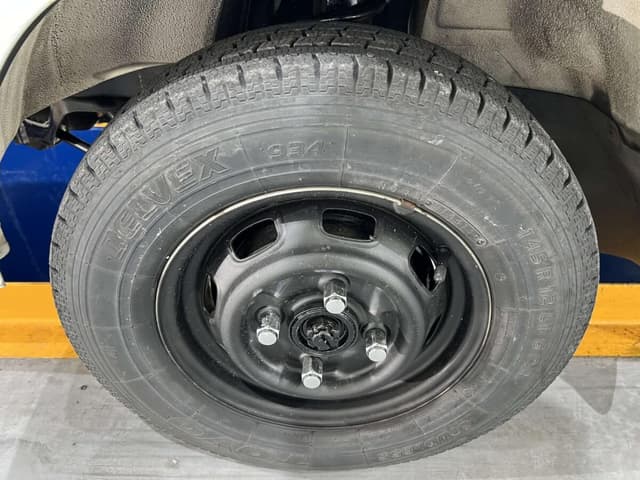 1990 Daihatsu Hijet JDM car for sale — photo 17 of 24