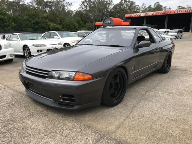 1990 Nissan Skyline JDM car for sale — photo 7 of 18