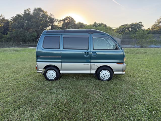 1998 Mitsubishi Bravo Minivan JDM car for sale — photo 20 of 24