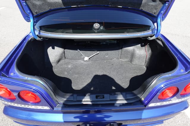 1998 Nissan Skyline JDM car for sale — photo 13 of 18