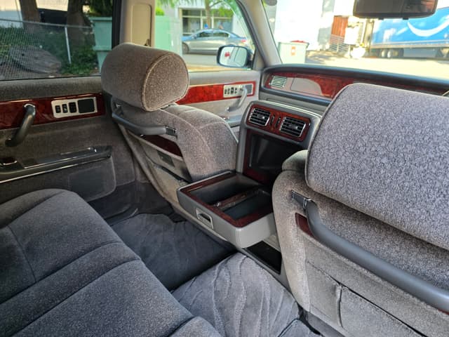1998 Toyota Century JDM car for sale — photo 15 of 18