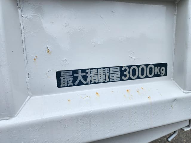 1996 Mitsubishi Canter JDM car for sale — photo 24 of 24