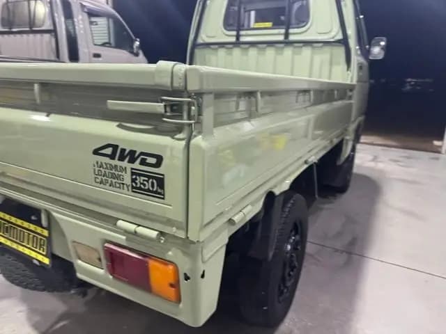1993 Daihatsu Hijet JDM car for sale — photo 8 of 25